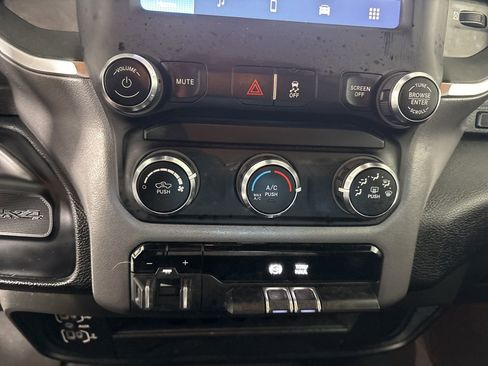 Used 2024 RAM 3500 Big Horn image 16