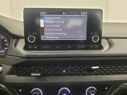 Used 2023 Honda Accord EX image 25