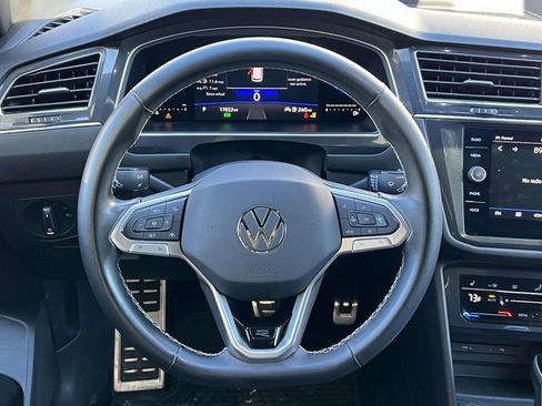 Certified 2023 Volkswagen Tiguan SE R-Line image 14