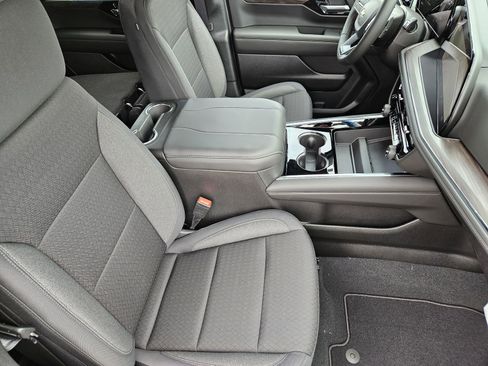 New 2026 Chevrolet Tahoe LS w/ LS Custom Edition RWD image 16