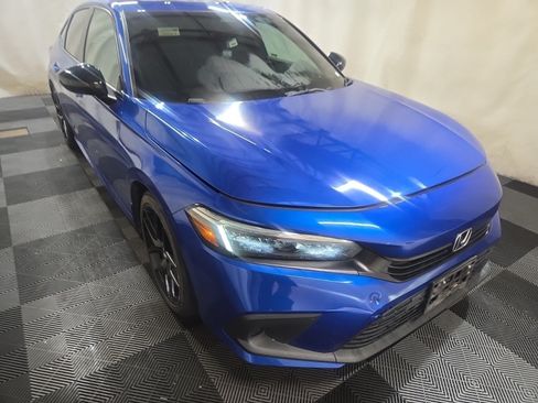 Used 2024 Honda Civic Sport image 4