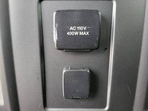 Used 2015 Ford F150 XLT w/ Equipment Group 302A Luxury image 16