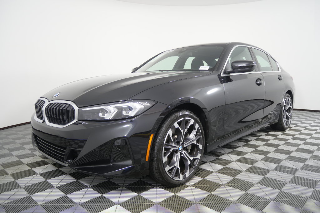 Certified 2026 BMW 330i Sedan RWD image 8