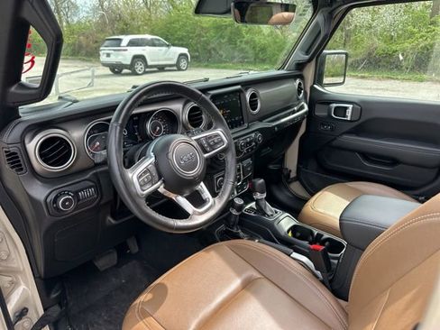 Used 2022 Jeep Wrangler Unlimited Rubicon w/ LED Lighting Group image 30