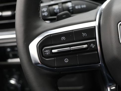 Used 2025 GMC Yukon XL Denali image 20