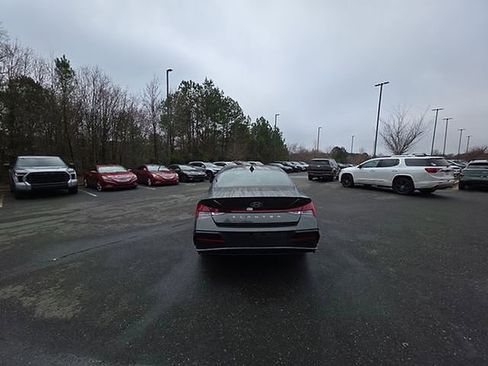 New 2026 Hyundai Elantra SEL Sport image 17