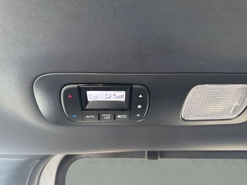 Used 2025 Honda Odyssey Sport-L image 14