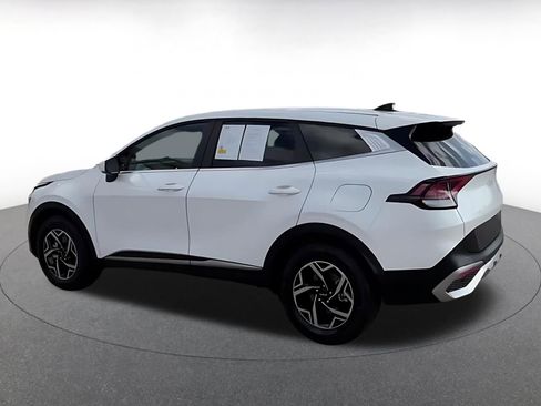 Used 2025 Kia Sportage LX image 11