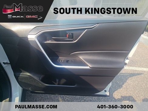 Used 2023 Toyota RAV4 LE AWD/4WD image 30