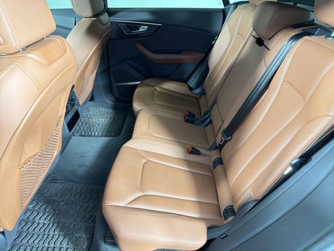 Used 2022 Audi Q8 Prestige AWD/4WD image 15