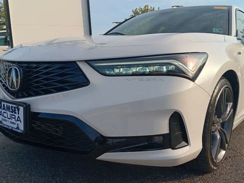 Used 2023 Acura Integra A-Spec FWD image 9