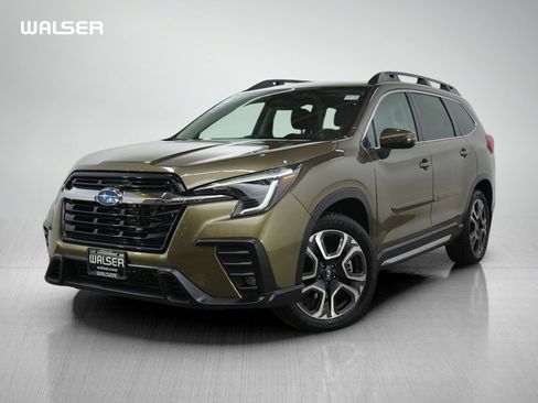 Used 2023 Subaru Ascent Limited image 1