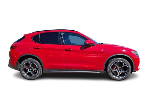 Used 2023 Alfa Romeo Stelvio Ti AWD/4WD image 8