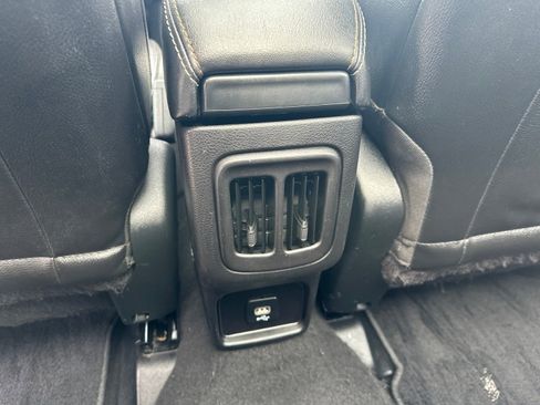 Used 2021 Jeep Compass Latitude w/ Sun and Sound Group AWD/4WD image 19