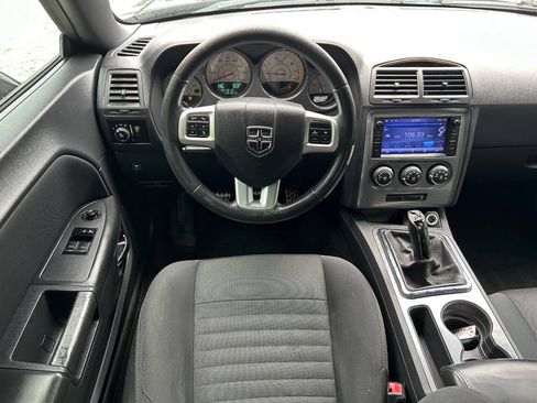 Used 2012 Dodge Challenger R/T w/ Electronics Convenience Group RWD image 13