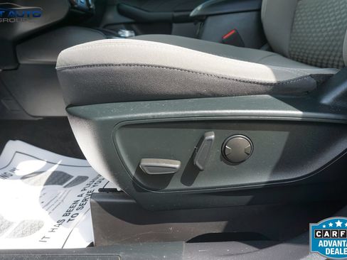 Used 2022 Ford Escape SE FWD image 28