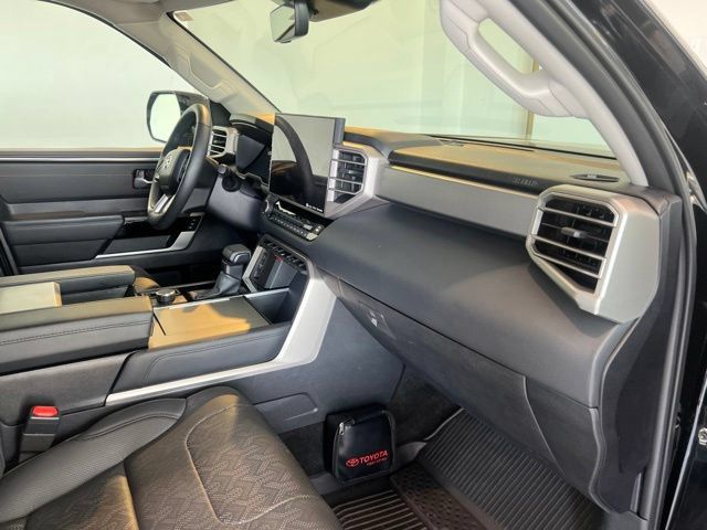 Used 2023 Toyota Sequoia Limited w/ TRD Off-Road Package AWD/4WD image 28