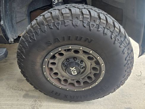 Used 2016 RAM 2500 Tradesman w/ Chrome Appearance Group AWD/4WD image 8