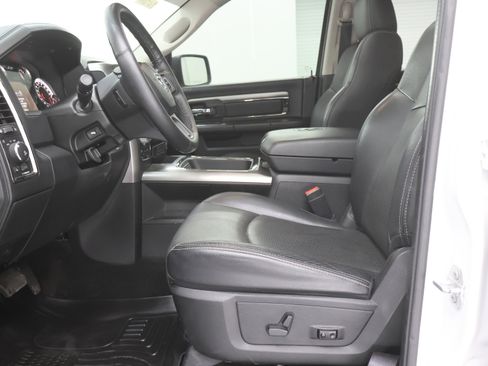 Used 2017 RAM 1500 Sport w/ Convenience Group image 8