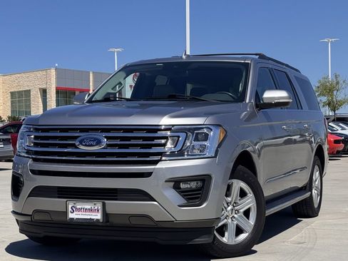 Used 2021 Ford Expedition Max XLT RWD image 2