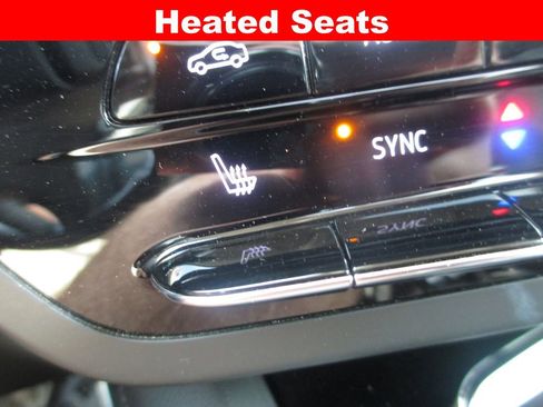 Used 2023 Buick Envision Essence w/ Sport Touring Package AWD/4WD image 17