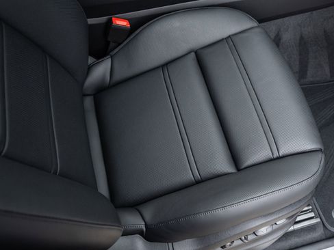 New 2026 Porsche Cayenne Coupe image 45