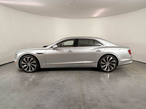 New 2026 Bentley Flying Spur Plug-In Hybrid image 11