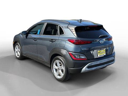 Used 2022 Hyundai Kona SEL w/ Convenience Package FWD image 3