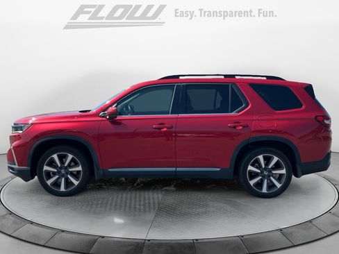 Used 2023 Honda Pilot Touring image 5
