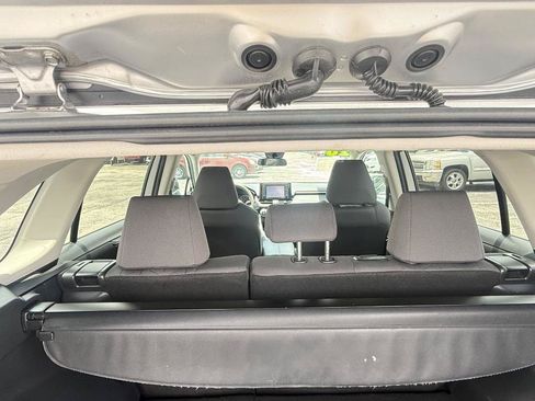 Used 2020 Toyota RAV4 XLE FWD image 22