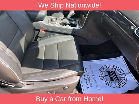 Used 2020 Jeep Grand Cherokee Overland AWD/4WD image 29