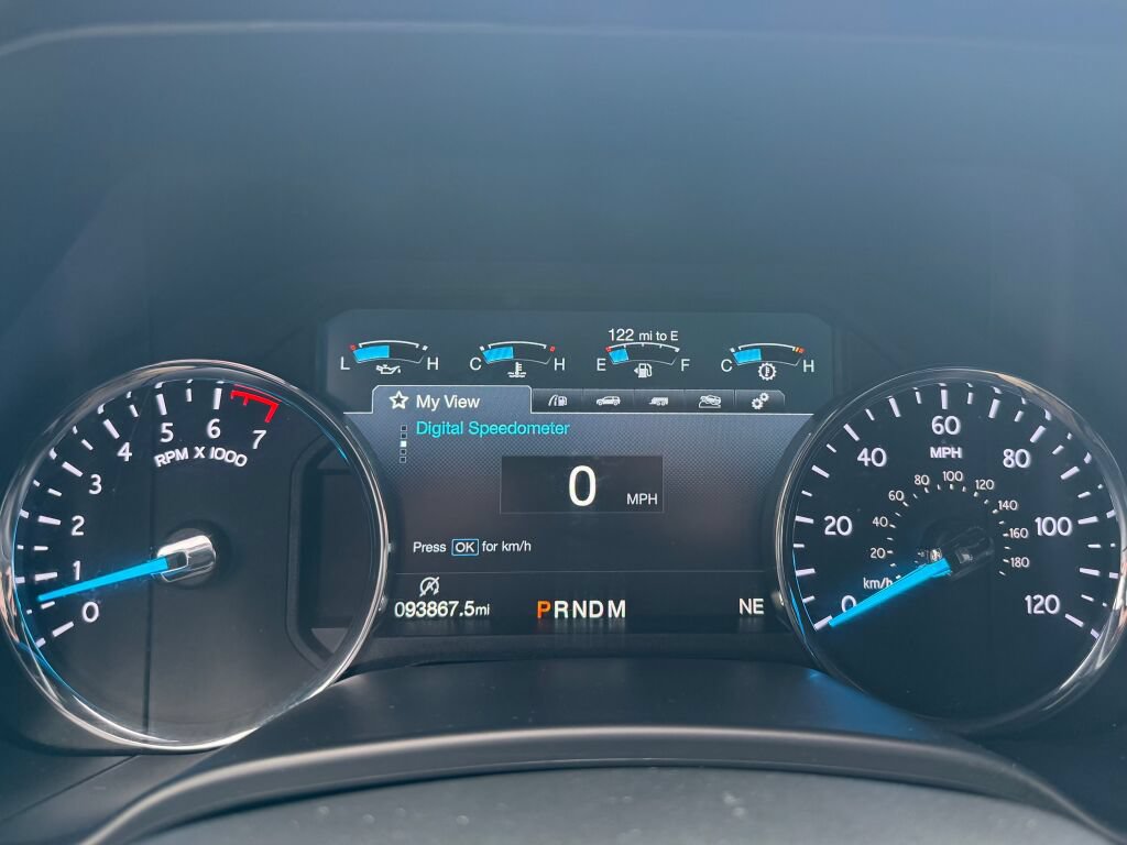 Used 2018 Ford Expedition Max XLT w/ Equipment Group 202A AWD/4WD image 31