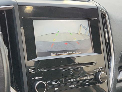 Used 2020 Subaru Forester Premium image 18