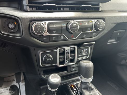 New 2026 Jeep Gladiator Sport image 40