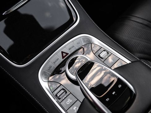 Used 2019 Mercedes-Benz S 63 AMG S 4MATIC Sedan image 29