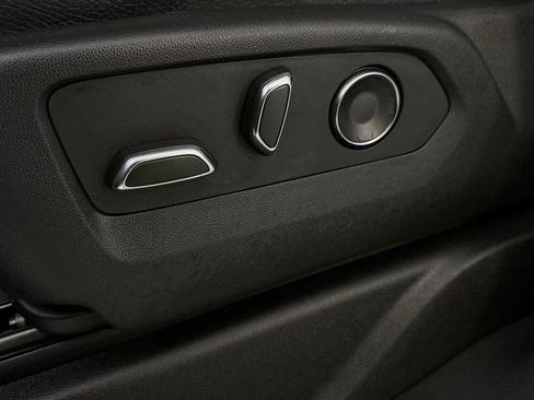 Used 2021 GMC Yukon Denali w/ Denali Ultimate Package image 30