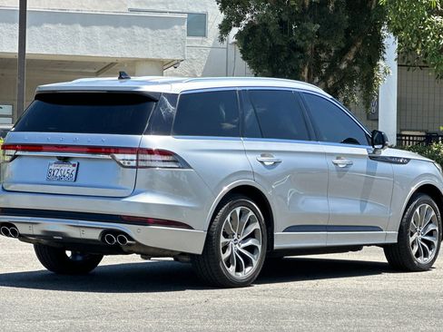 Used 2021 Lincoln Aviator Grand Touring w/ Equipment Group 301A AWD/4WD image 9
