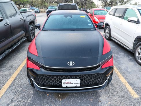 Used 2026 Toyota Crown Platinum image 6