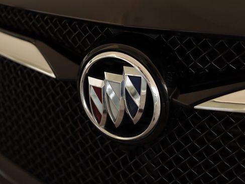 Used 2023 Buick Enclave Essence w/ Sport Touring Edition image 34