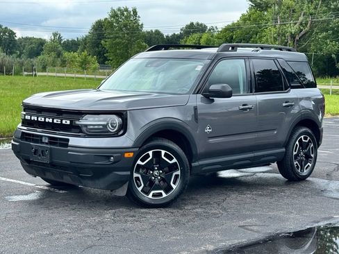 Certified 2023 Ford Bronco Sport Outer Banks w/ Tech Package AWD/4WD image 2