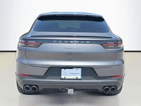 Used 2022 Porsche Cayenne S AWD/4WD image 4