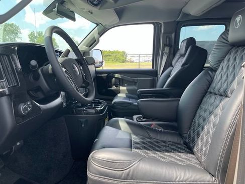 New 2026 GMC Savana 2500 w/ Driver Convenience Package RWD image 16