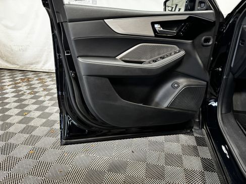 Used 2023 Acura MDX SH-AWD w/ Technology Package image 18