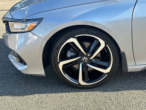 Used 2022 Honda Accord Sport image 11