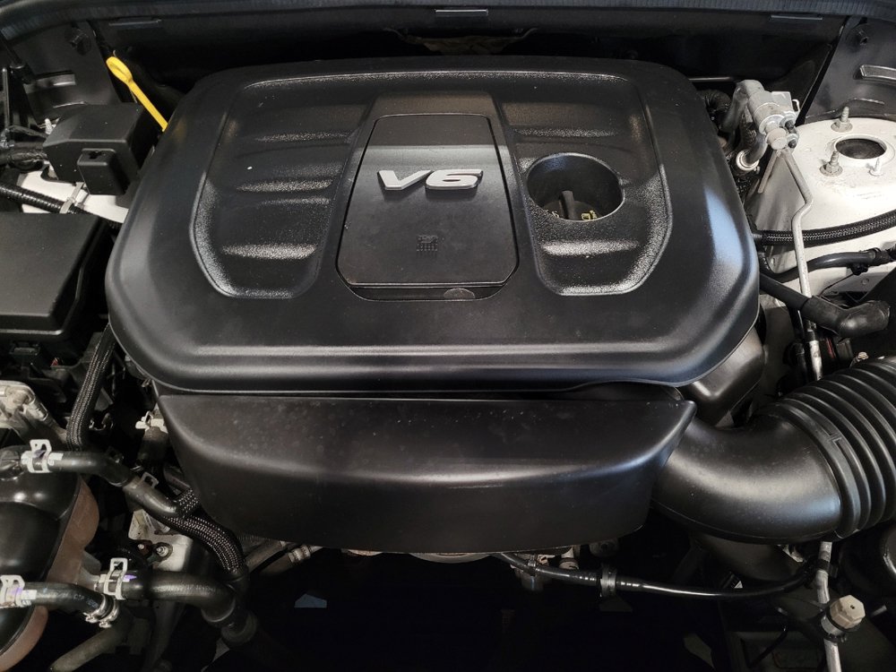 Used 2018 Jeep Grand Cherokee Laredo AWD/4WD image 30