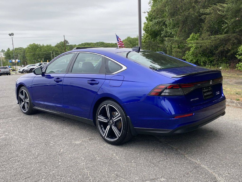 Certified 2025 Honda Accord Sport image 3
