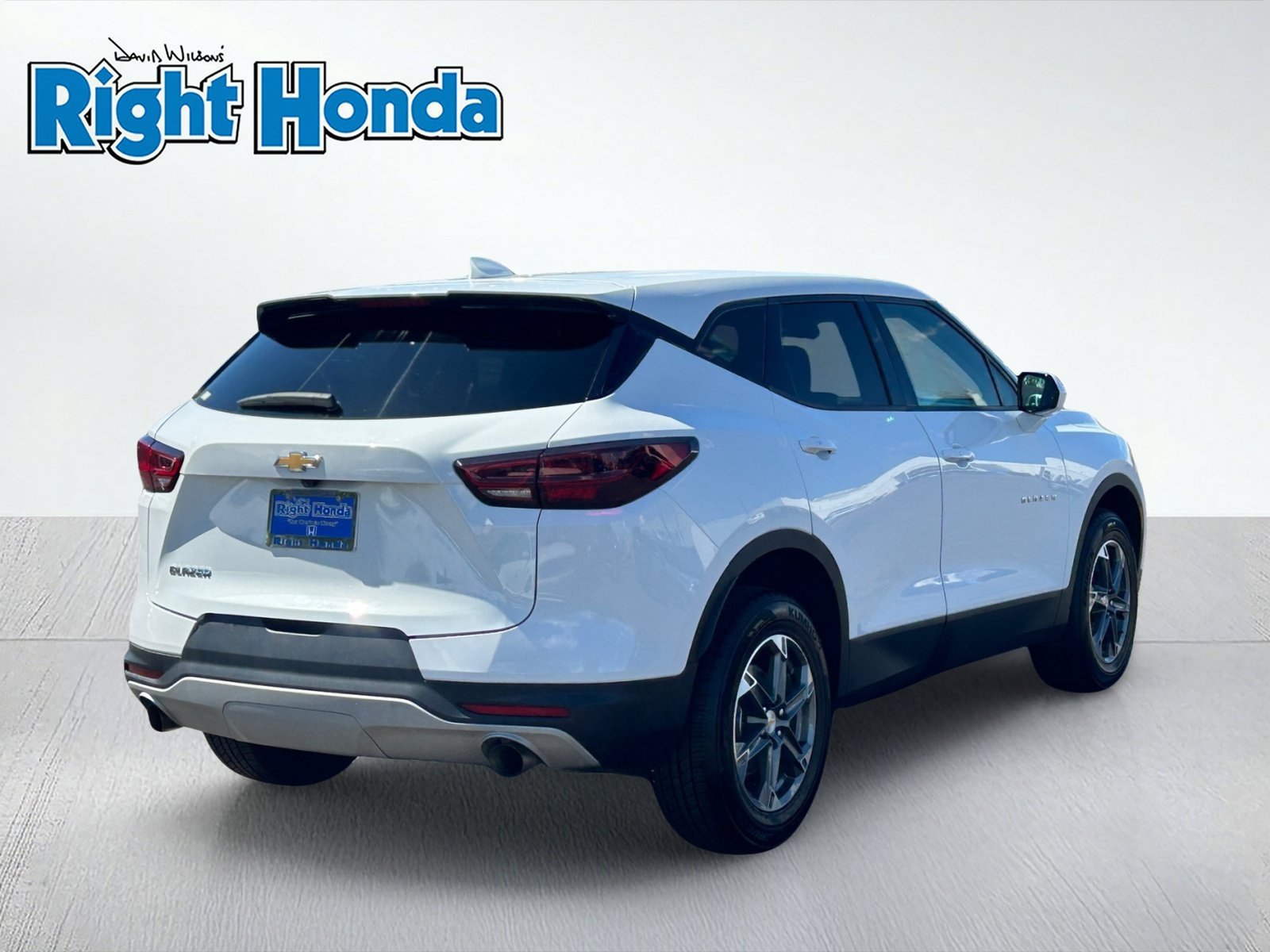 Used 2025 Chevrolet Blazer LT FWD image 5