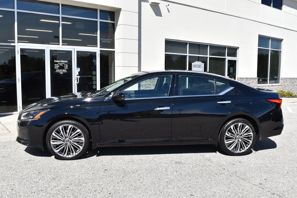 Used 2023 Nissan Altima 2.5 SL AWD/4WD image 4