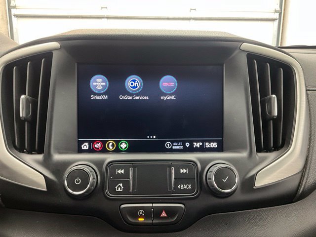 Used 2024 GMC Terrain SLT AWD/4WD image 10