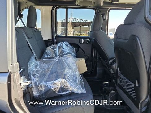 New 2026 Jeep Wrangler Unlimited Rubicon w/ Technology Group image 14